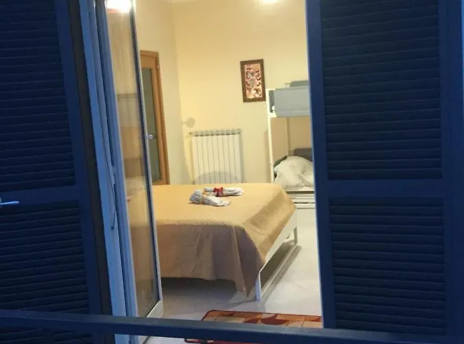 Maria's Bed & Breakfast 3*