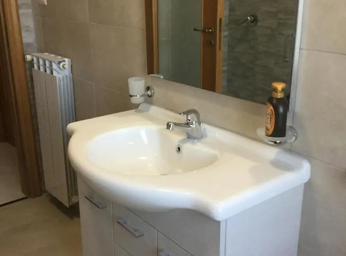 Maria's Bed & Breakfast 3*